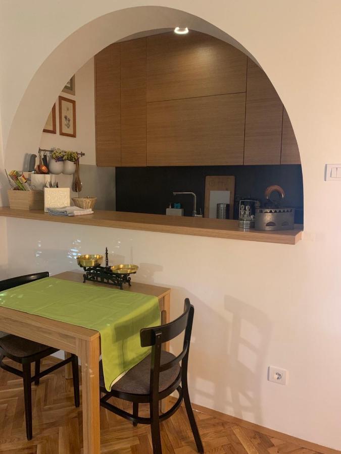 Artloft Lägenhet Novi Sad Exteriör bild